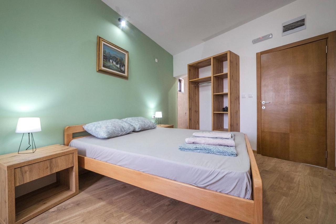 Zoe Pirot Apartamento Exterior foto