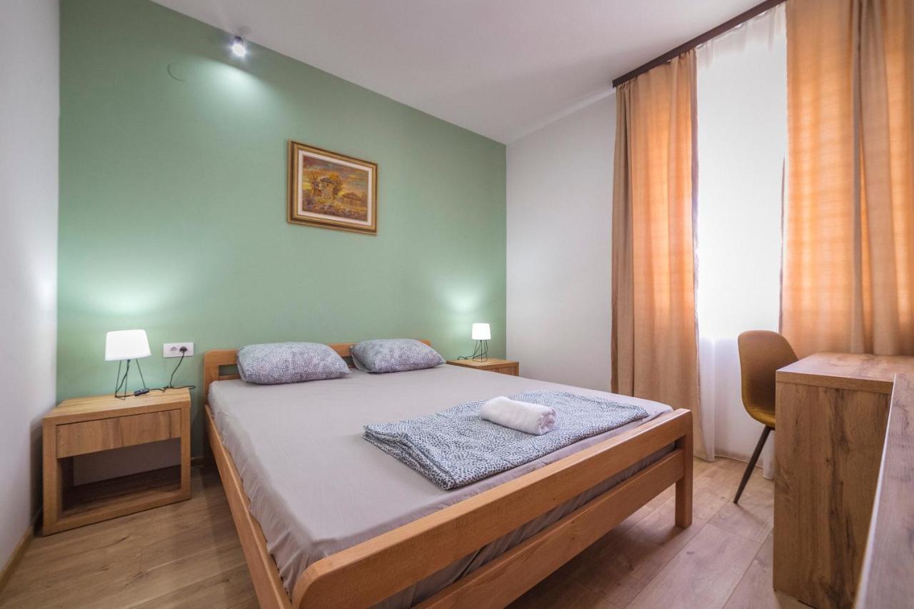 Zoe Pirot Apartamento Exterior foto